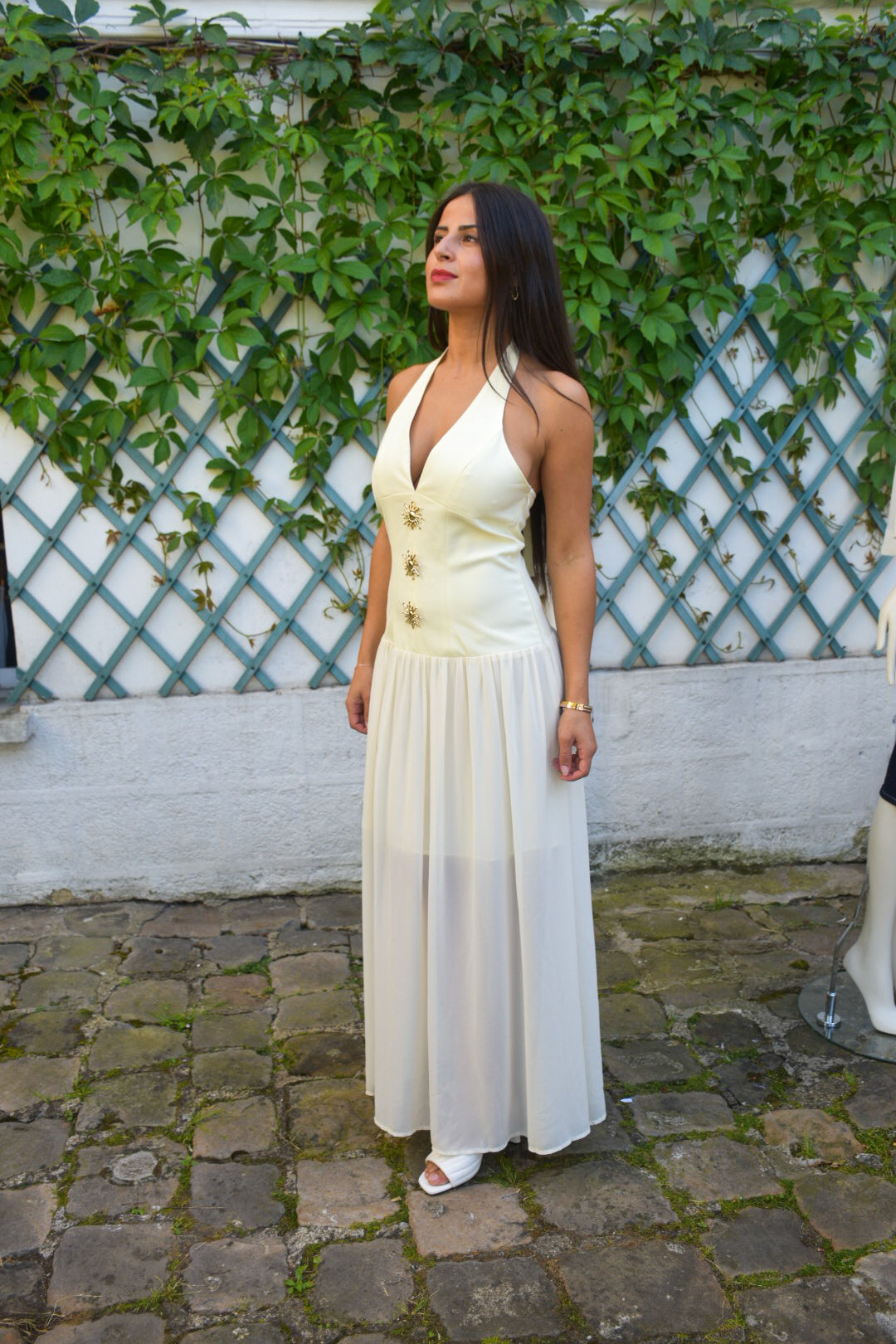 Robe Longue Jaune Pâle Élégance