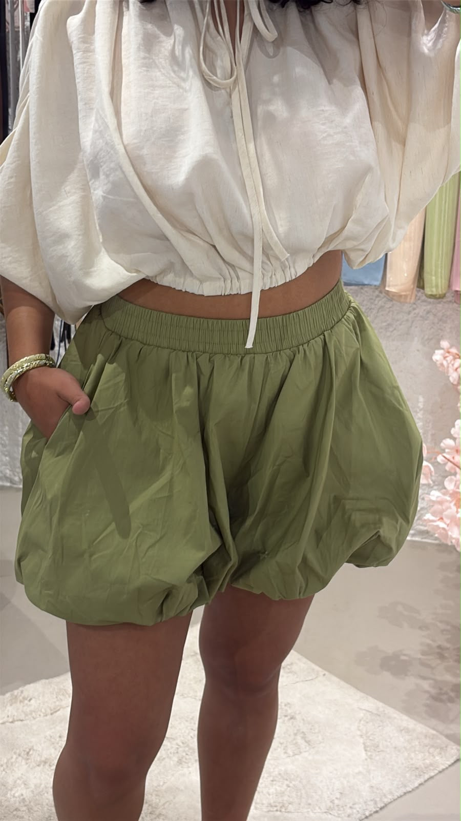 Short Bella