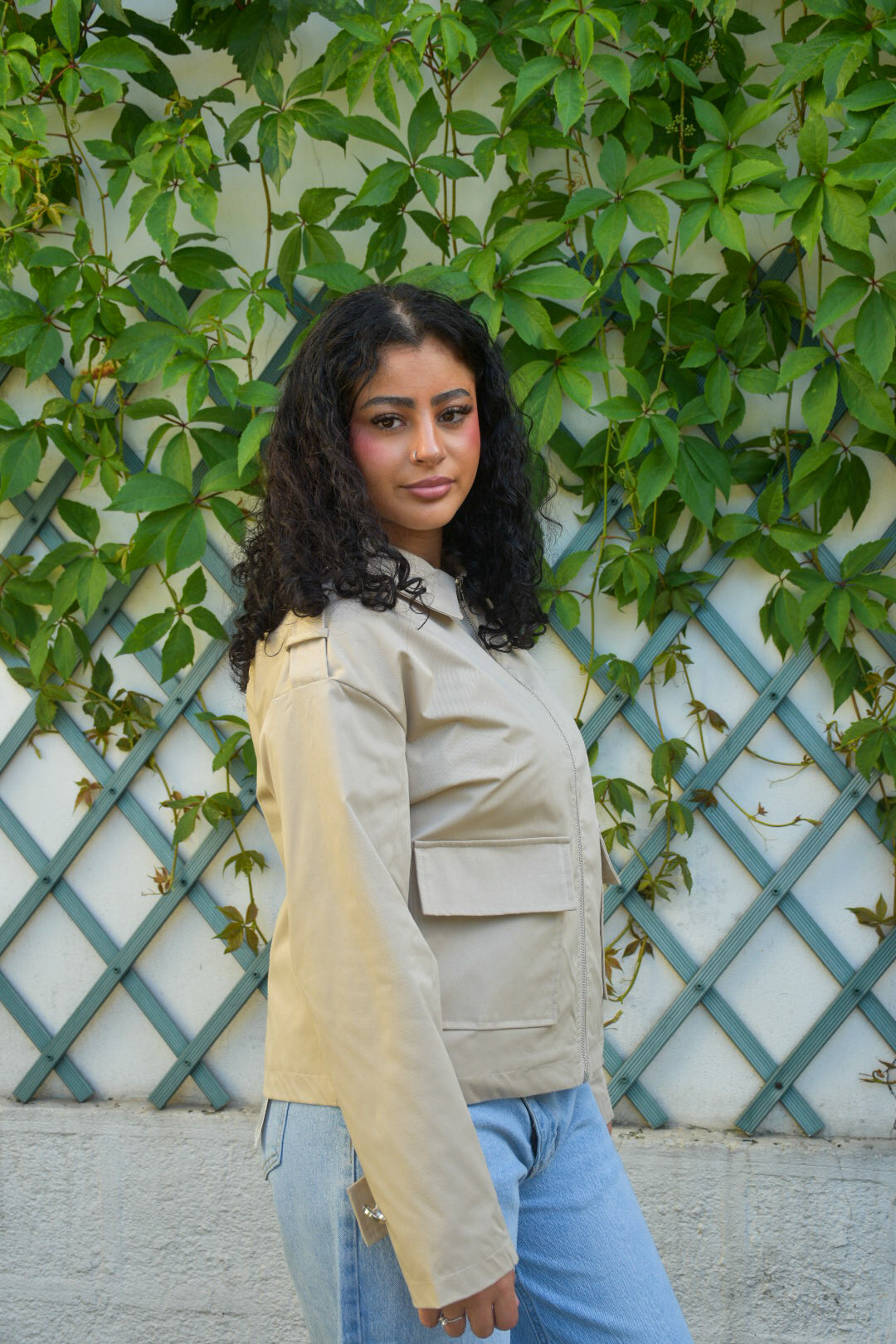 Veste courte beige style utilitaire