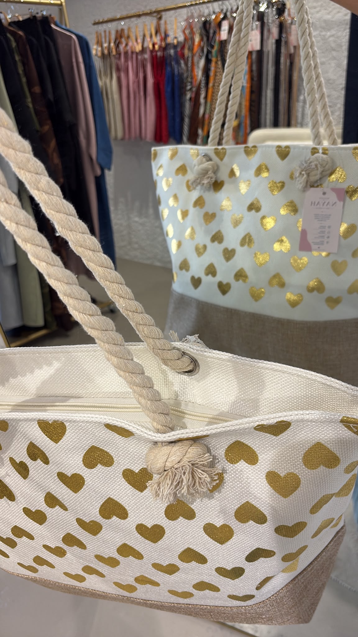 Sac de plage blanc et dorée