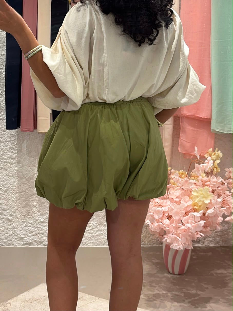 Short Bella